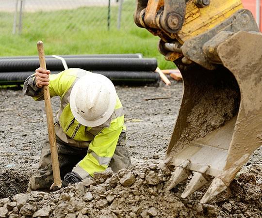 Земляные работы в Радужном и  Ханты-Мансийском автономном округе