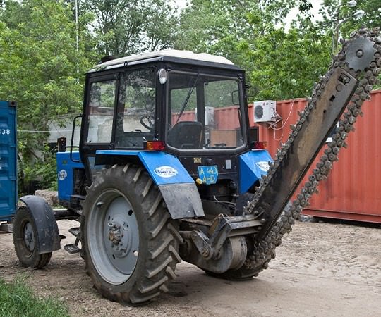 Траншеекопатель в аренду в Радужном и  Ханты-Мансийском автономном округе