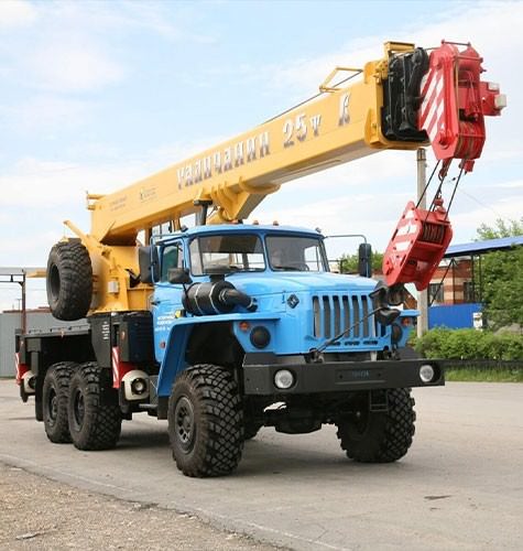 Возможности короткобазных кранов в Радужном